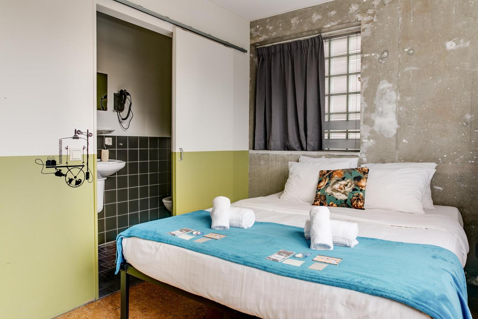 Clinkmama Hostel Amsterdam Exterior photo