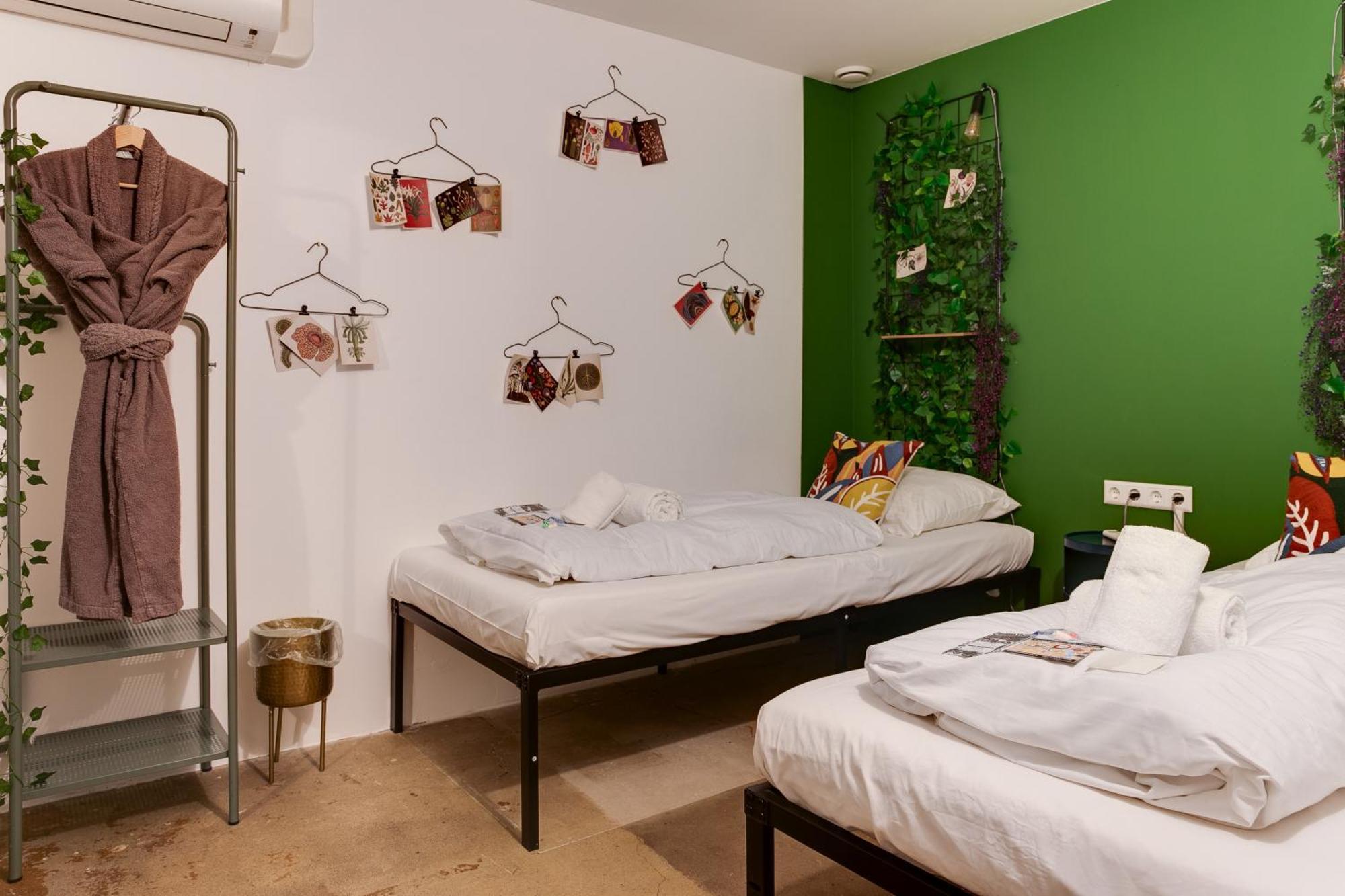 Clinkmama Hostel Amsterdam Exterior photo