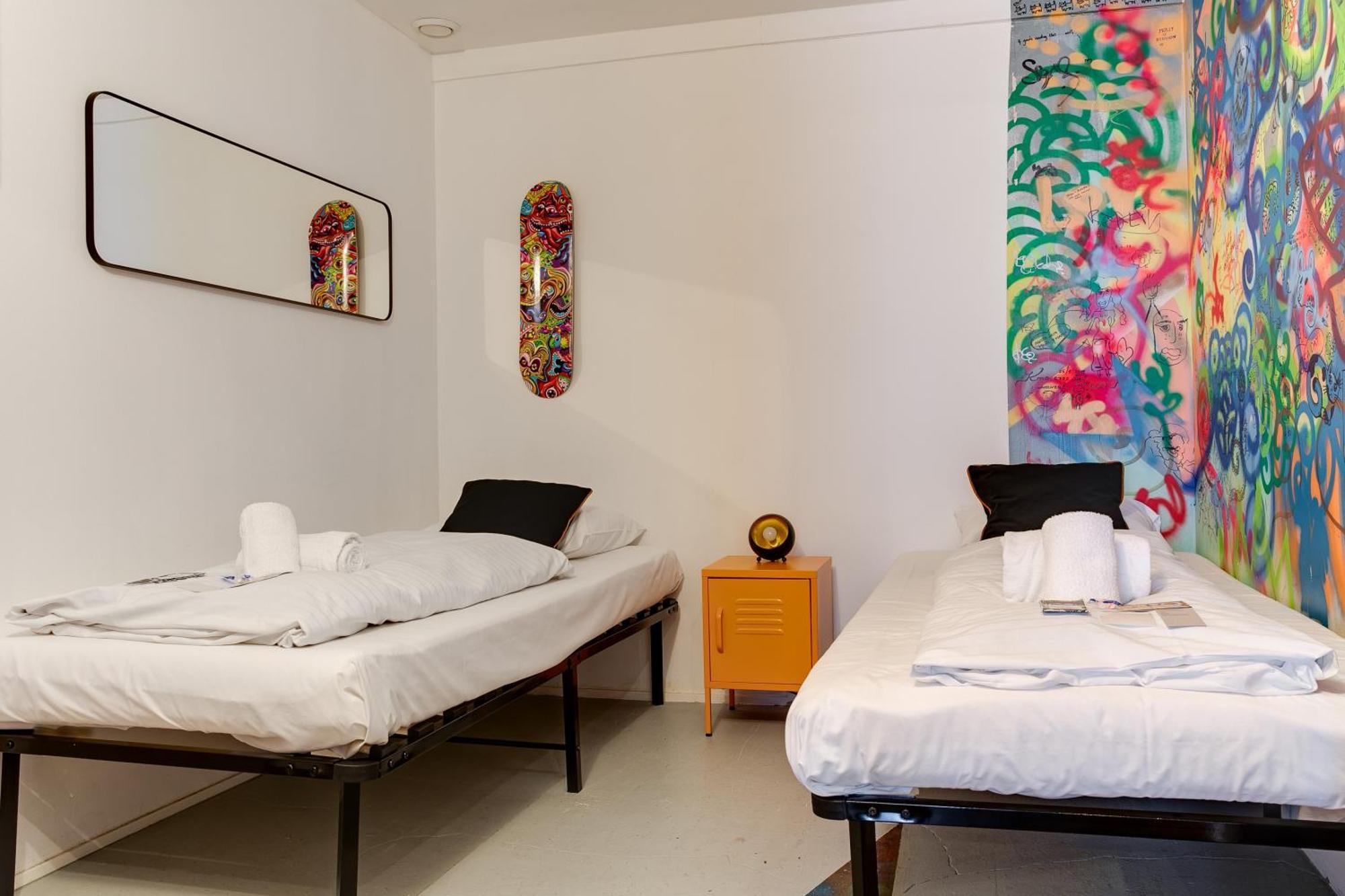 Clinkmama Hostel Amsterdam Exterior photo