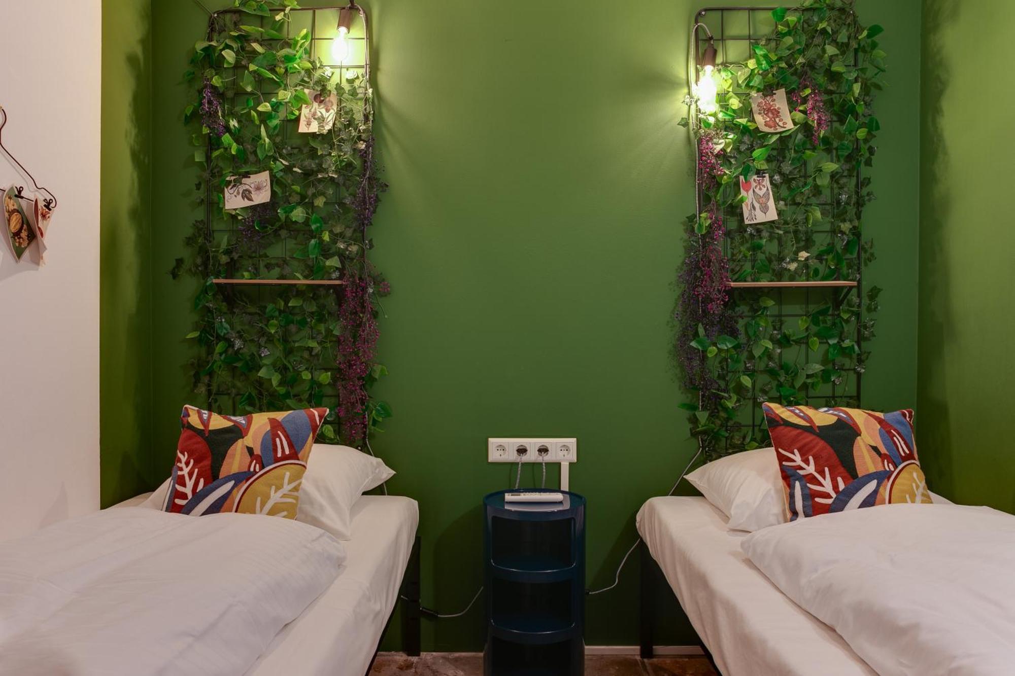 Clinkmama Hostel Amsterdam Exterior photo