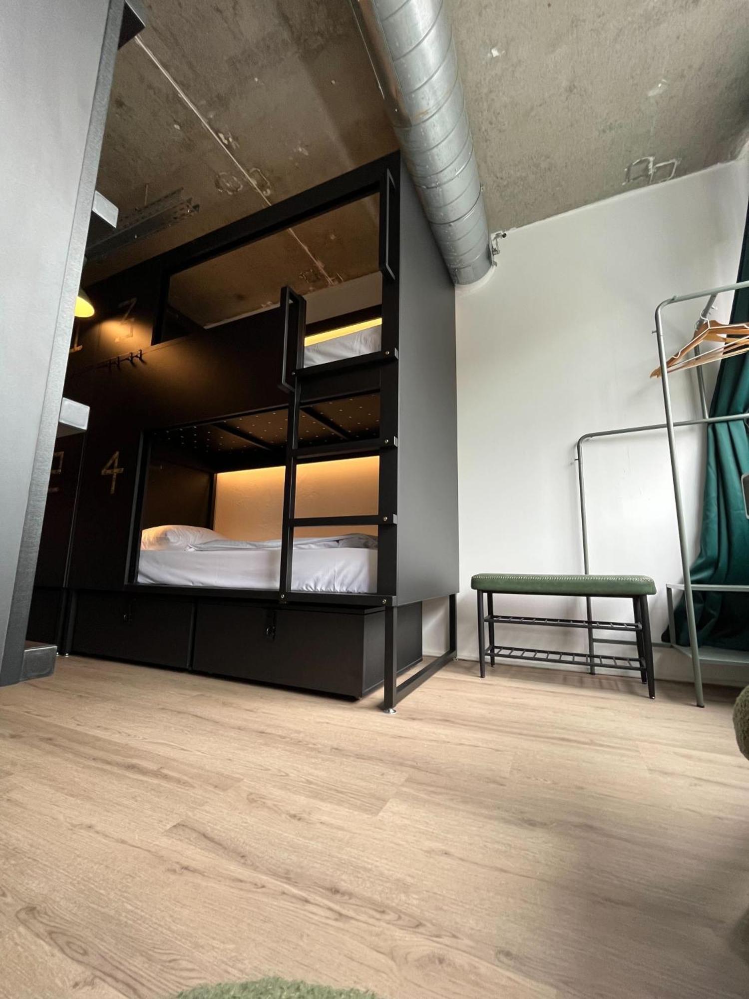 Clinkmama Hostel Amsterdam Exterior photo